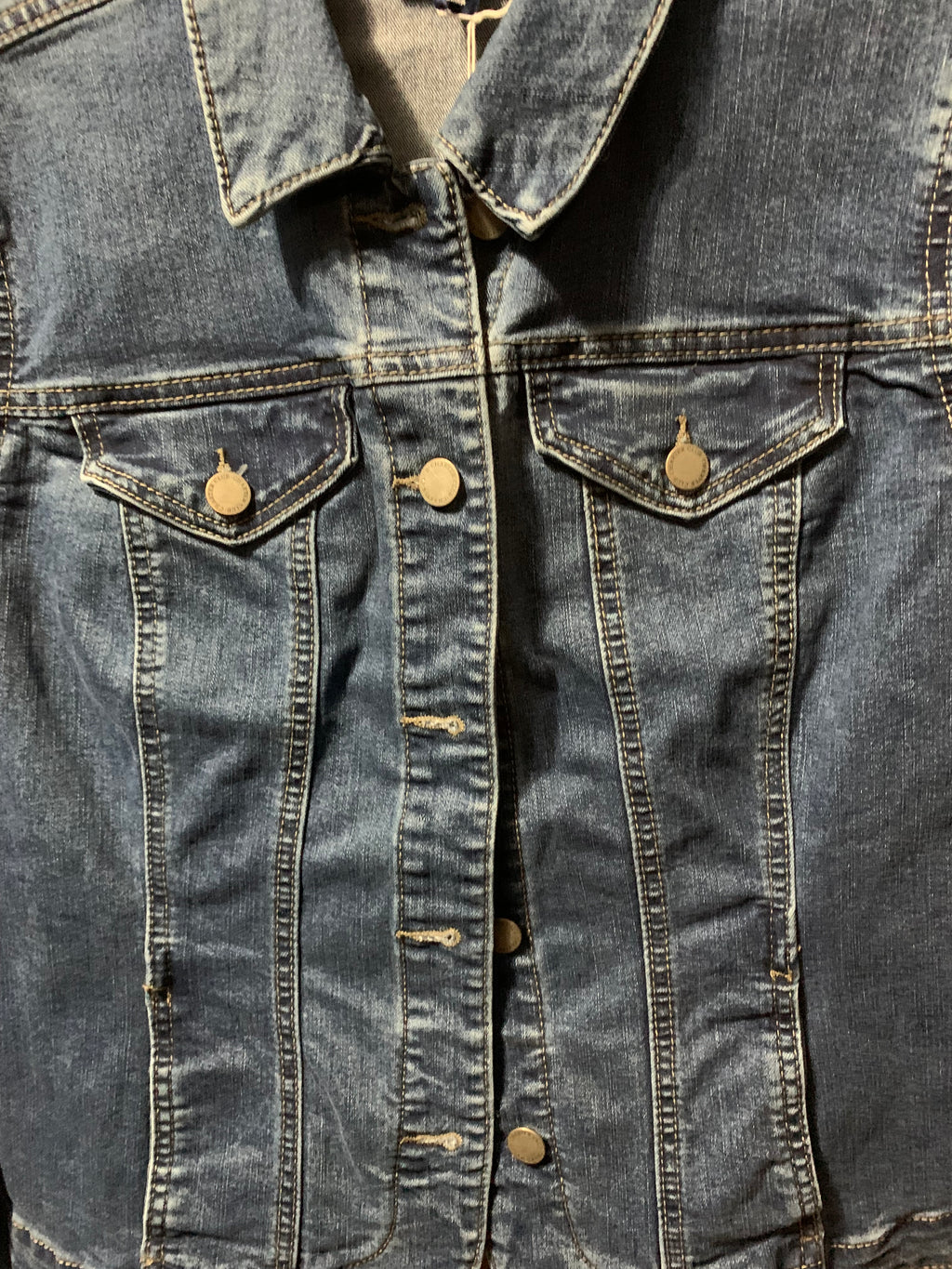 Charter Club size small Blue denim jacket with a relaxed fit #denimjacket #relaxed