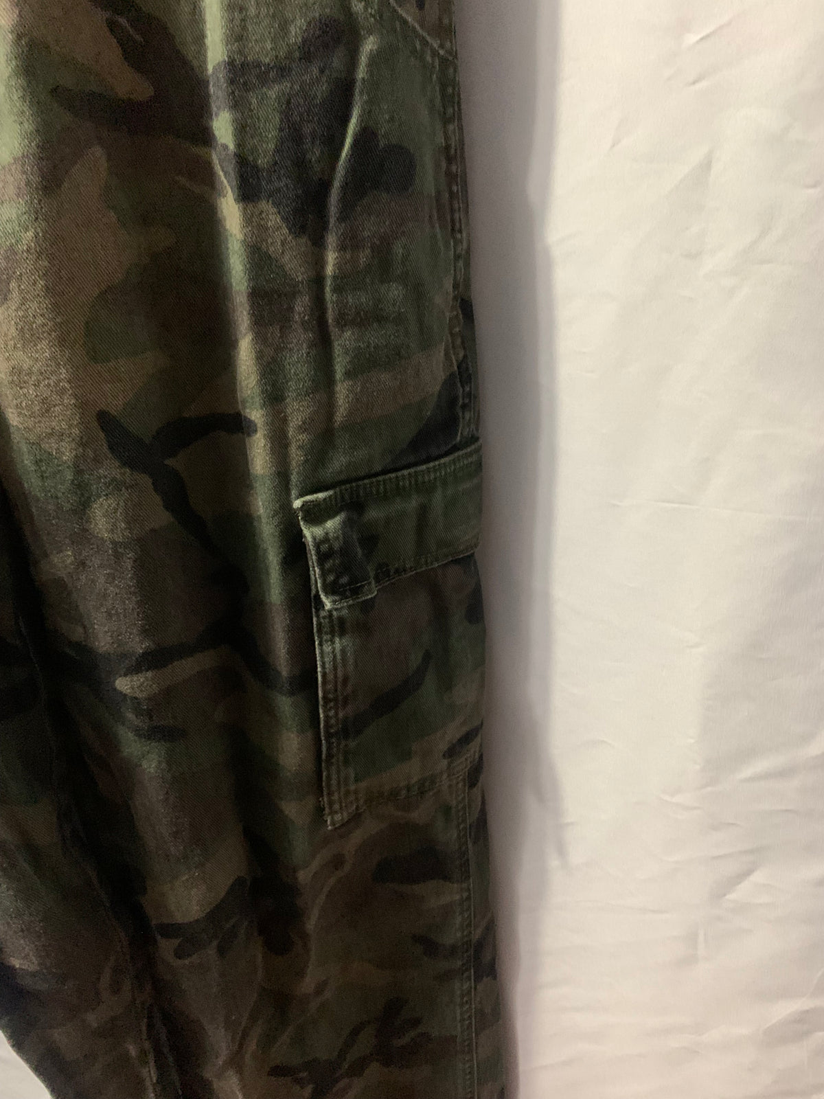 Manfinity Denim Original Size Medium Green camo overalls with adjustable straps #camouflage #utility