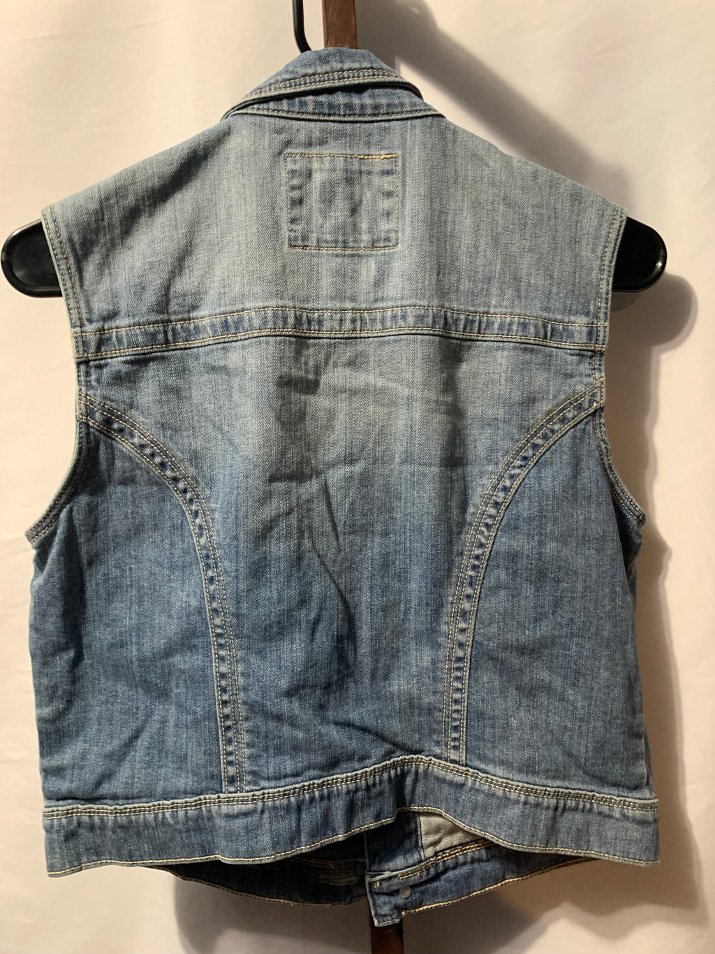 Lauren Conrad size Medium blue denim vest #denimvest #preppy