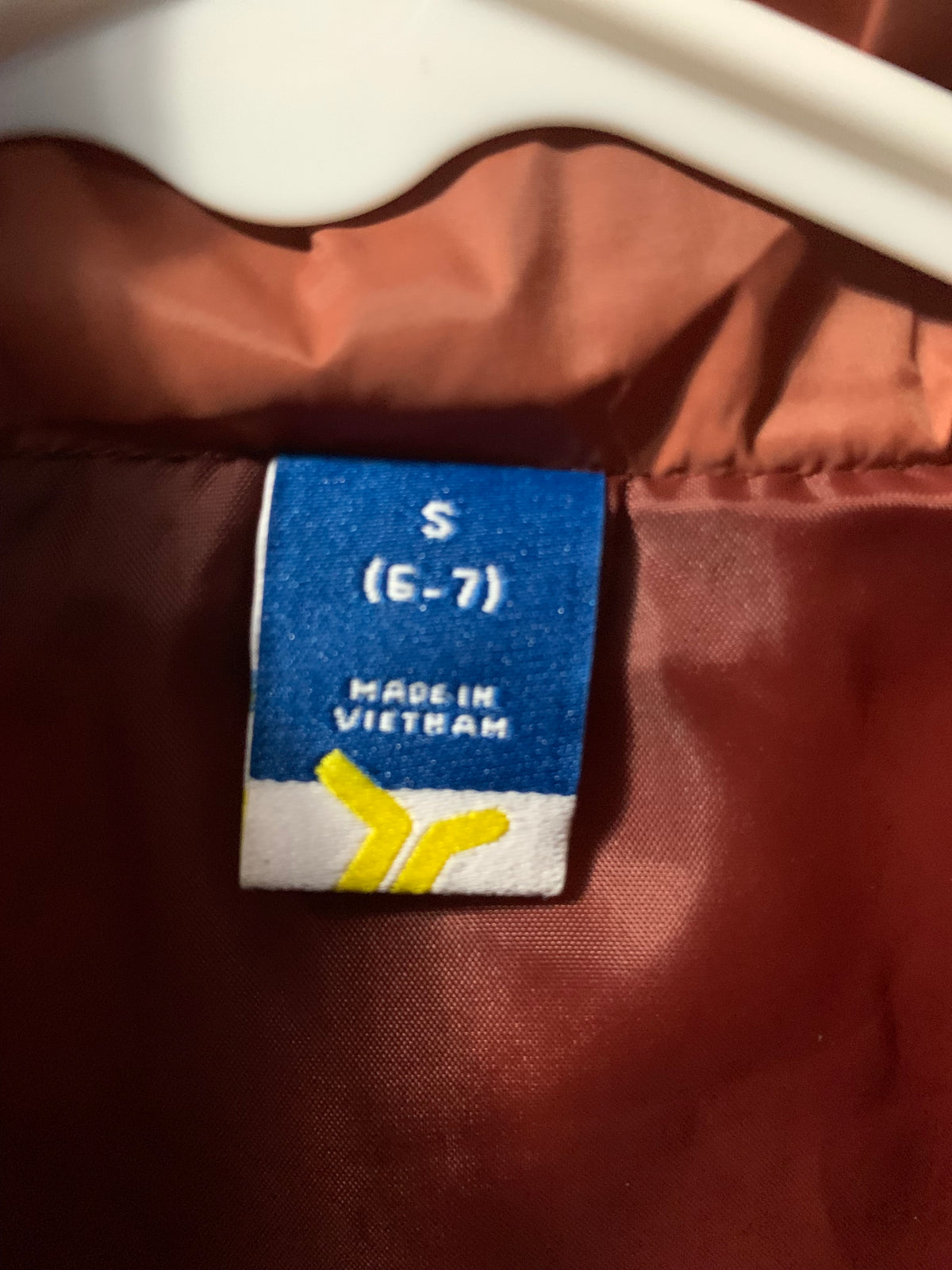 Kids Quilted Puffer Vest
Size: S
Color: Rust
Old Navy 

#puffer