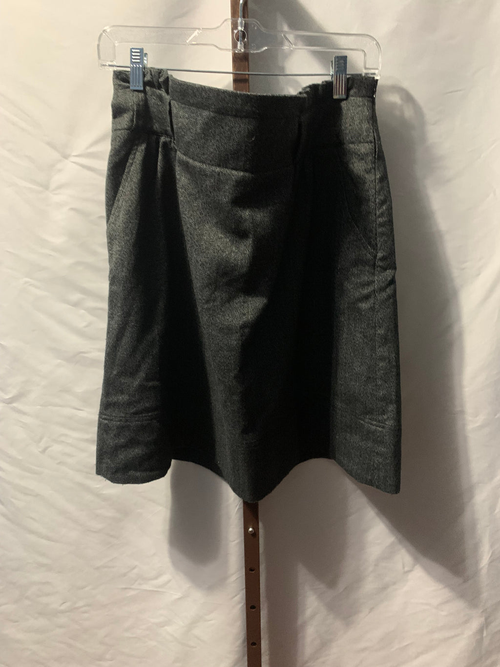 Worthington gray herringbone wool blend skirt with pockets Size 14
