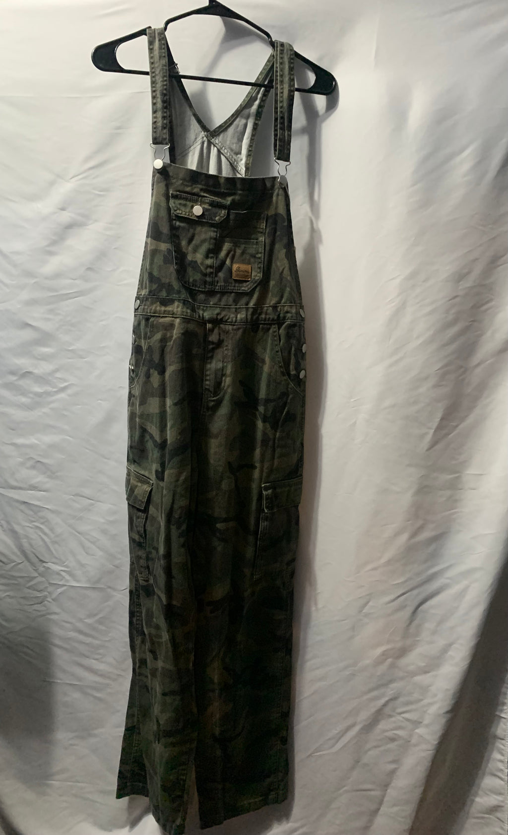 Manfinity Denim Original Size Medium Green camo overalls with adjustable straps #camouflage #utility