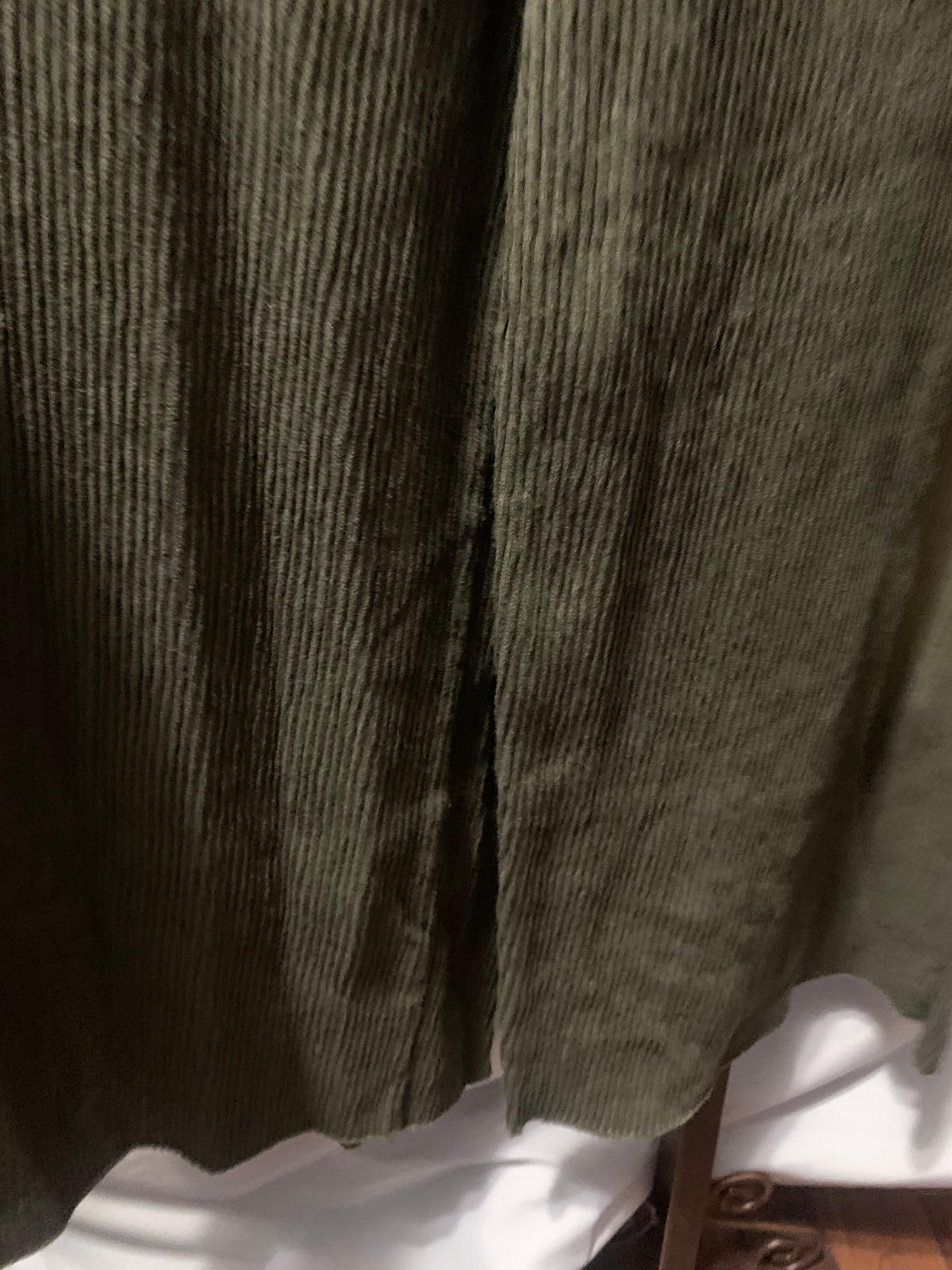 Pull & Bear wide-leg jumpsuit / dungaree with tie-shoulder straps and scoop neck in olive / khaki green.  Lightweight ribbed stretch fabric.
