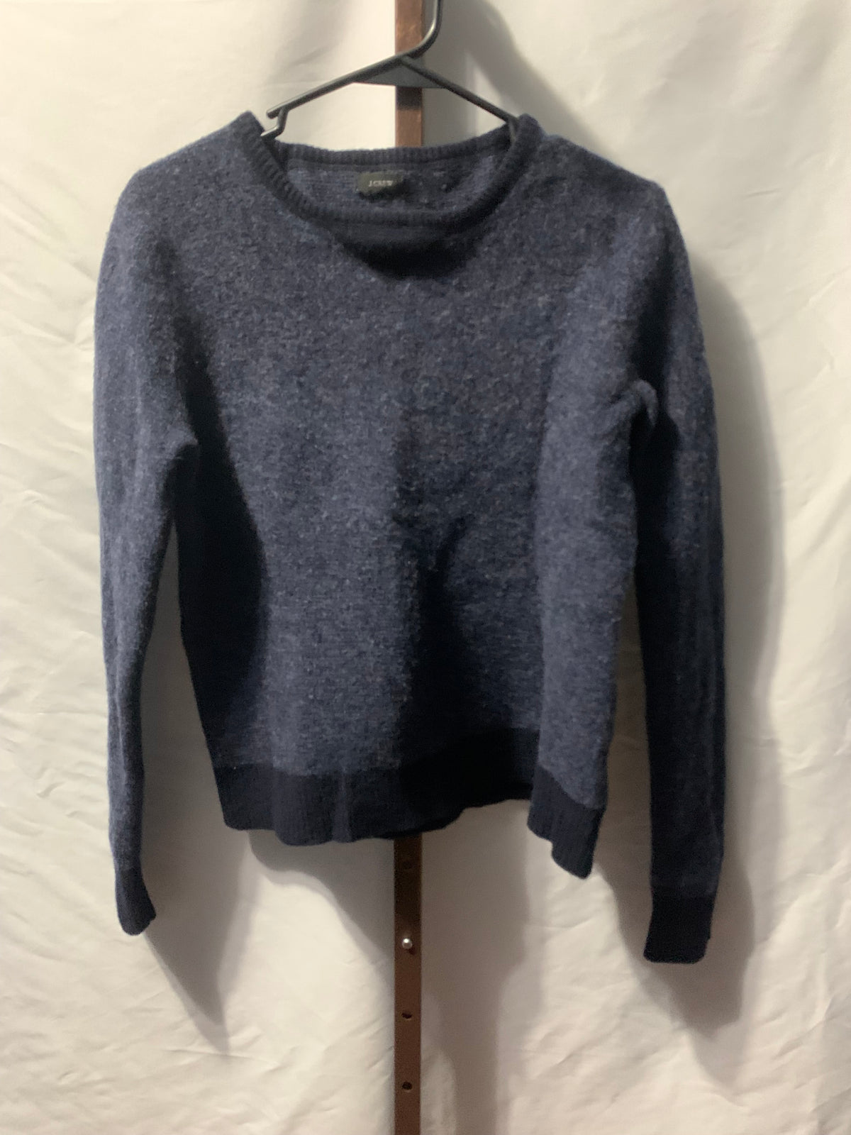 J.Crew navy blue sweater #jcrew #preppy