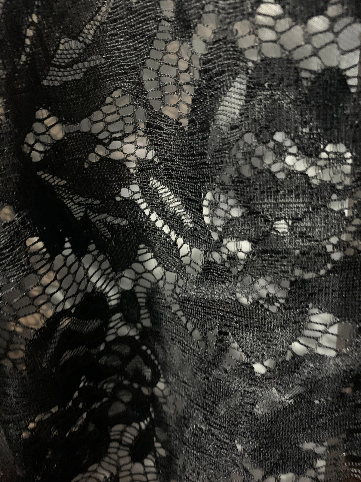 Black lace long sleeve crop top with floral design, size XL #goth #grunge