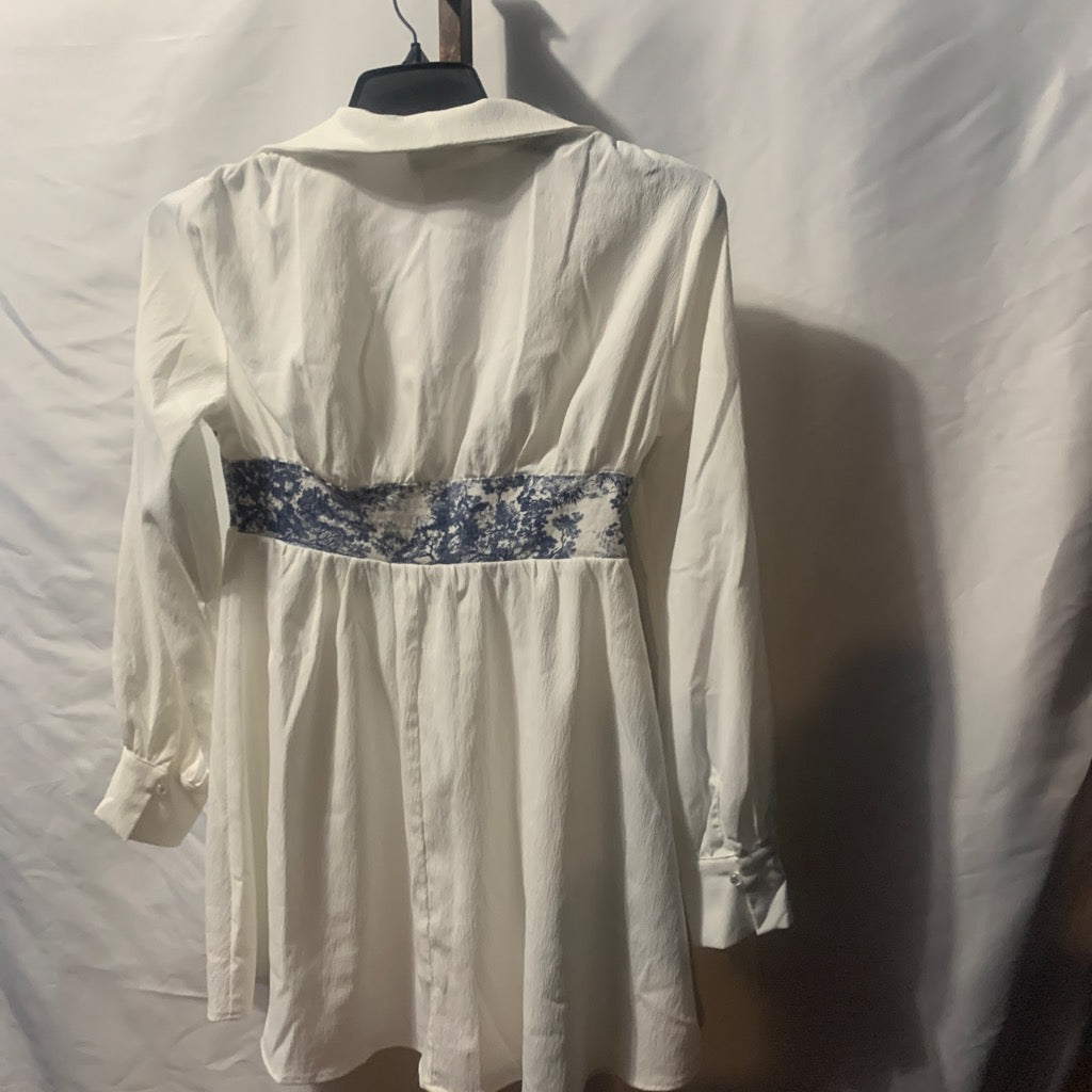 Cider White & blue floral mini dress with blue floral lace panel at the bust #floral #mini