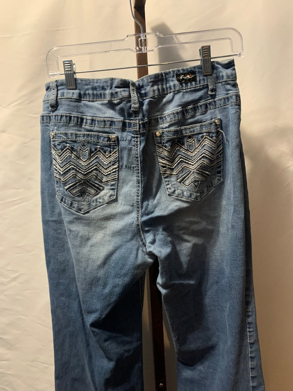 Earl Jean So Low
Low/Mid Rise fit

 Size: Women's 14 