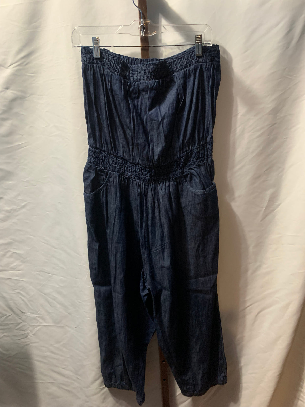 Love by Design/tagged as love by CHESLEY
Strapless Lightweight Denim / Chambray Jumpsuit  

 Size: Women's Plus Size 1x