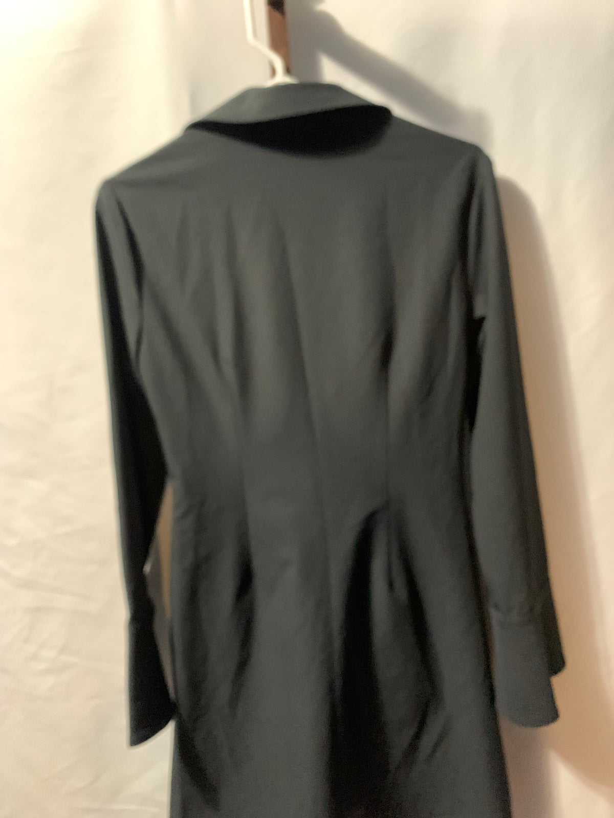 Cinq Sept black mini dress with twist detail, size 2 #mini #twist