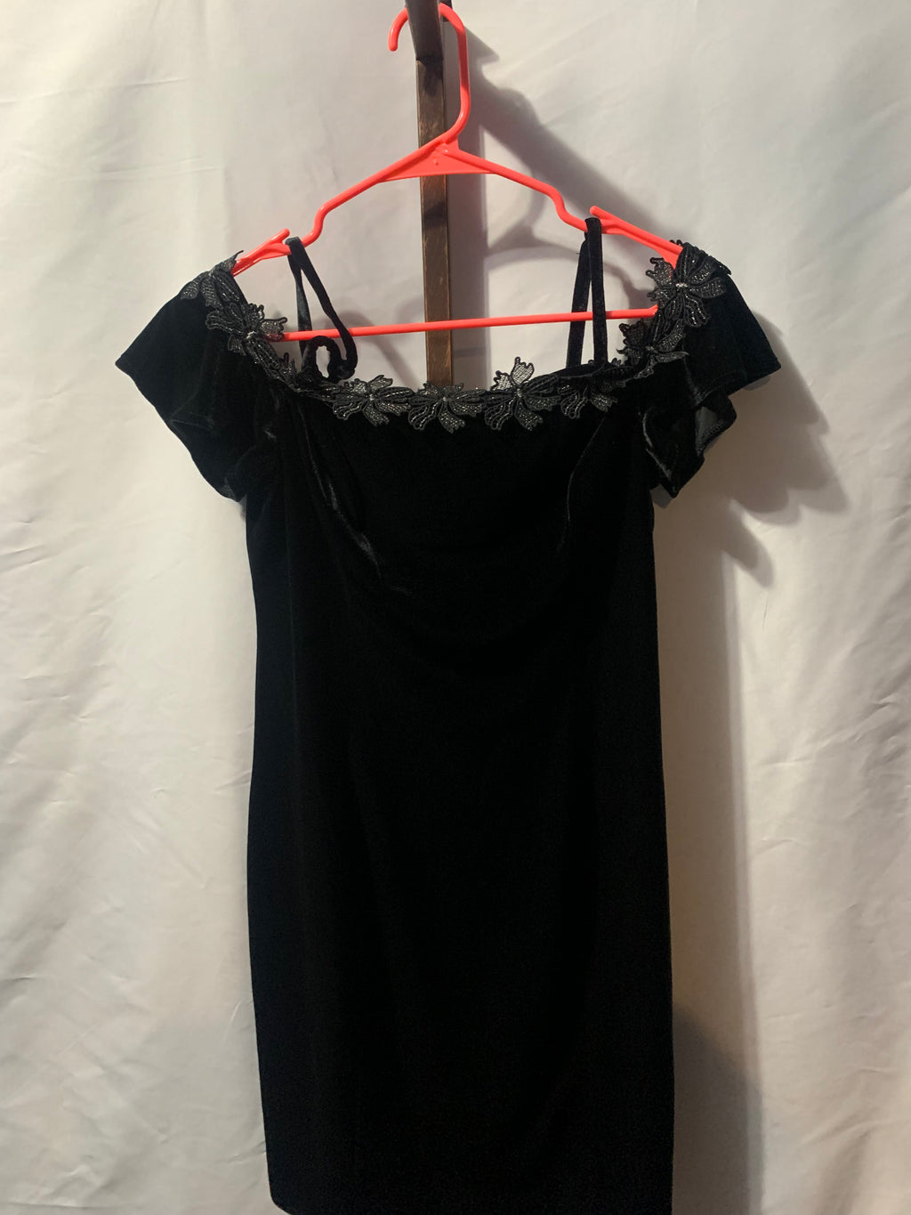 Kensie black velvet off the shoulder dress with lace trim and beaded details, size 2 #party #glam