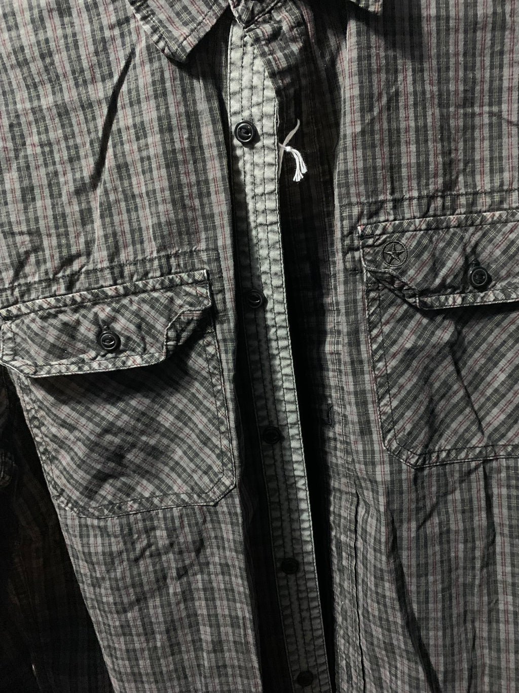 Converse gray and black plaid button-up shirt in size M #skater #retro