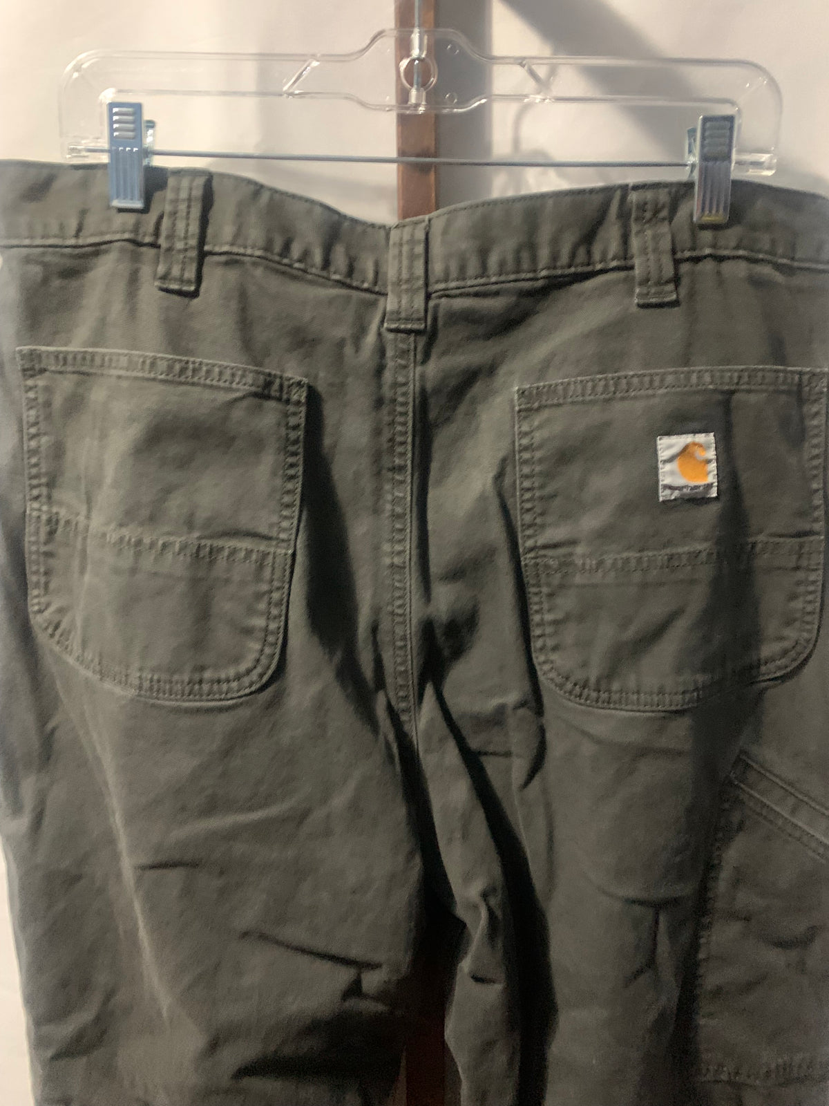 Carhartt Men's 38x32 Relaxed Fit Pants
Dark gray, relaxed fit, workwear, durable, straight leg, utility, rugged, casual, outdoor, durable fabric #workwear #utility