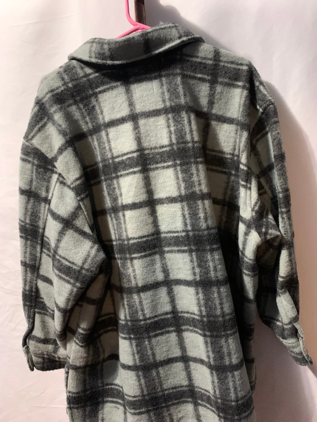 H&M gray and black plaid fleece jacket in XL #plaid #cozy