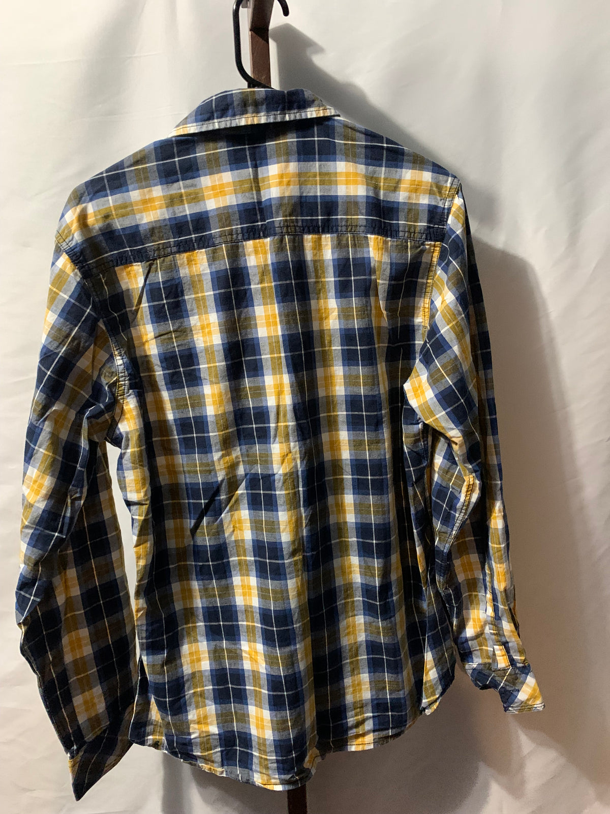 Van Linnen yellow and blue plaid flannel shirt in size L #flannel #plaid