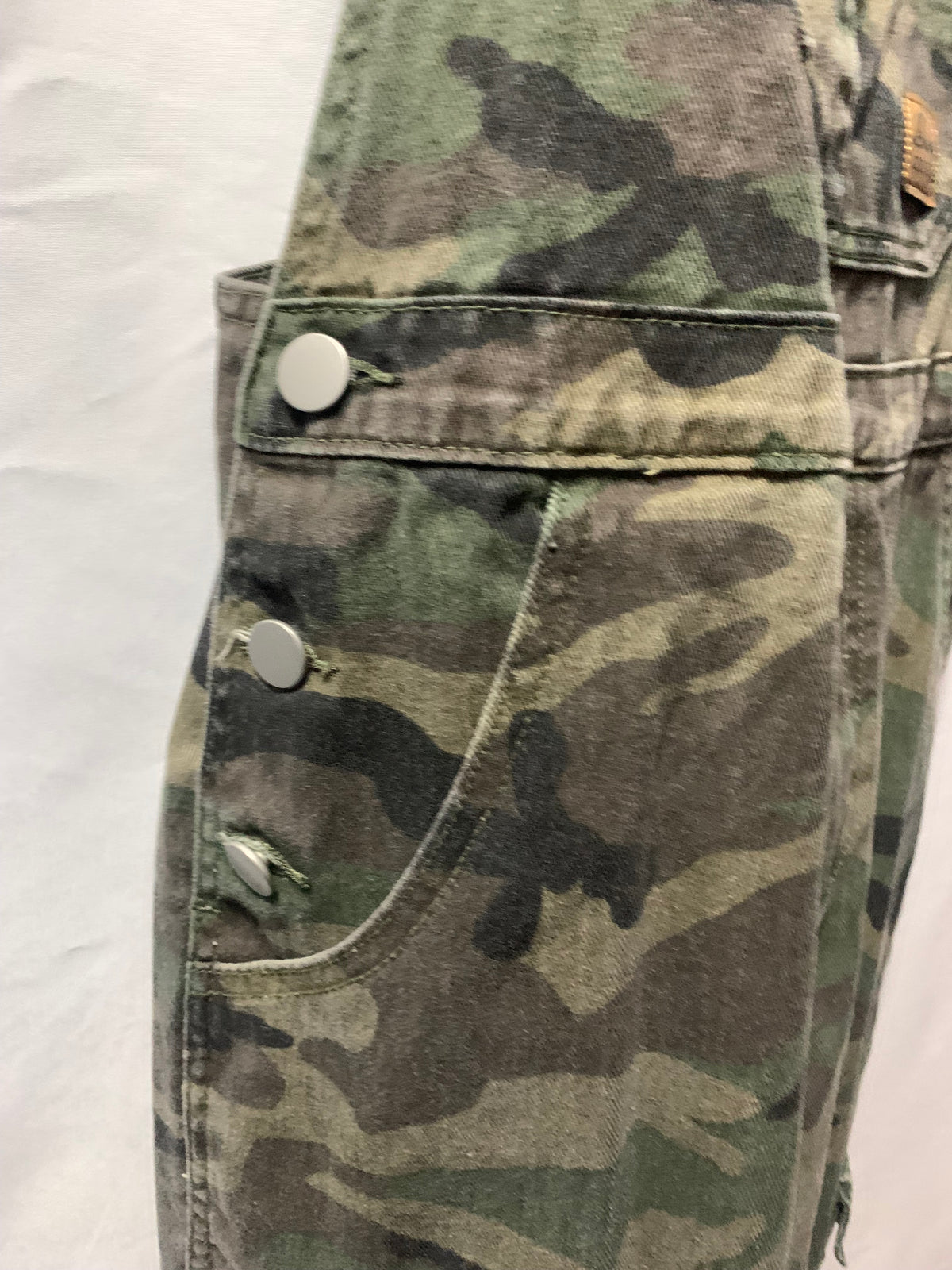 Manfinity Denim Original Size Medium Green camo overalls with adjustable straps #camouflage #utility