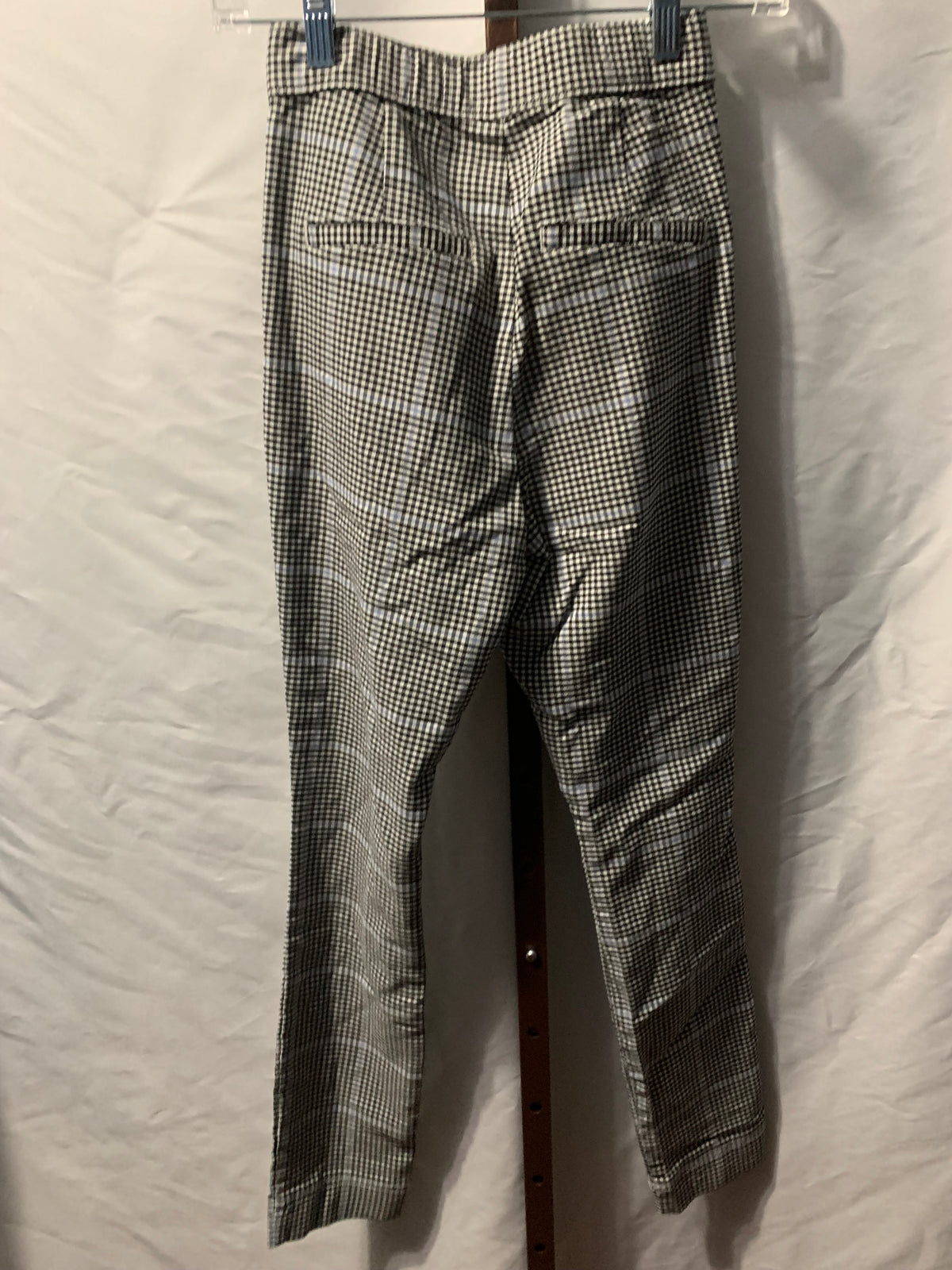 Hollister Co. ultra high rise white/black houndstooth pants in XS
