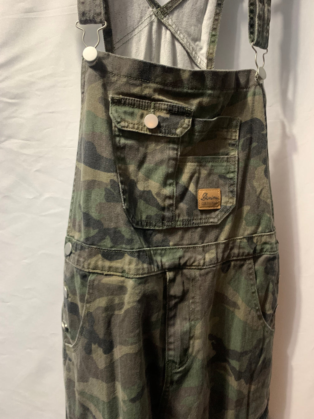 Manfinity Denim Original Size Medium Green camo overalls with adjustable straps #camouflage #utility