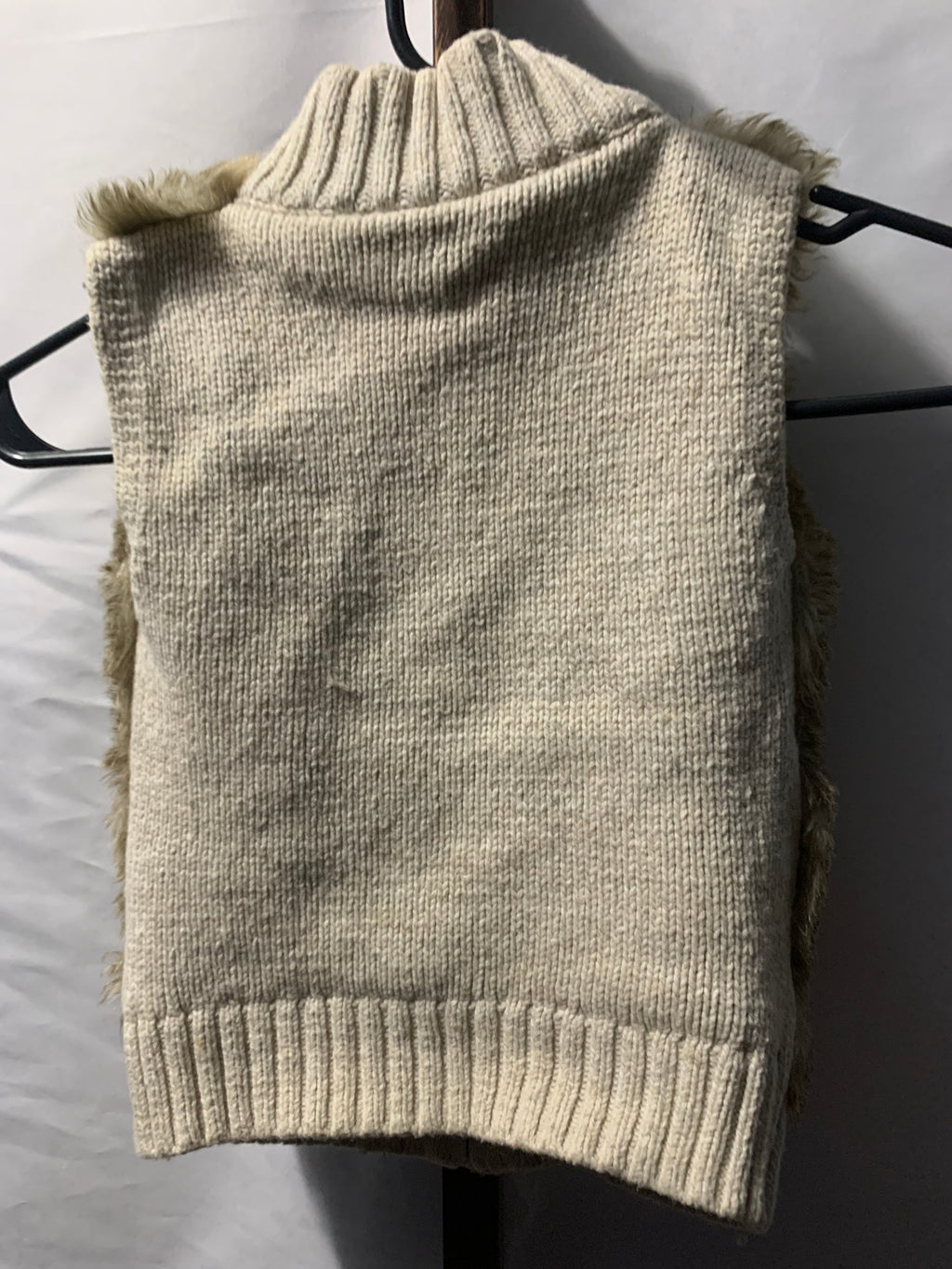 Gap Kids XS (4-5) Faux Fur Vest