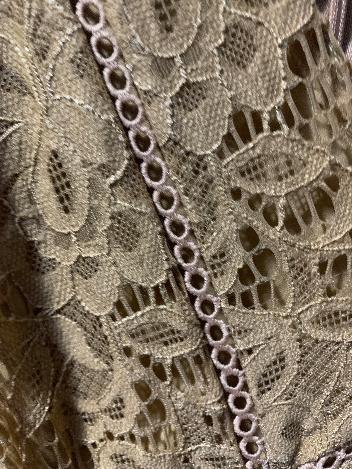 Taylor yellow lace dress with floral embroidery #lace #floral