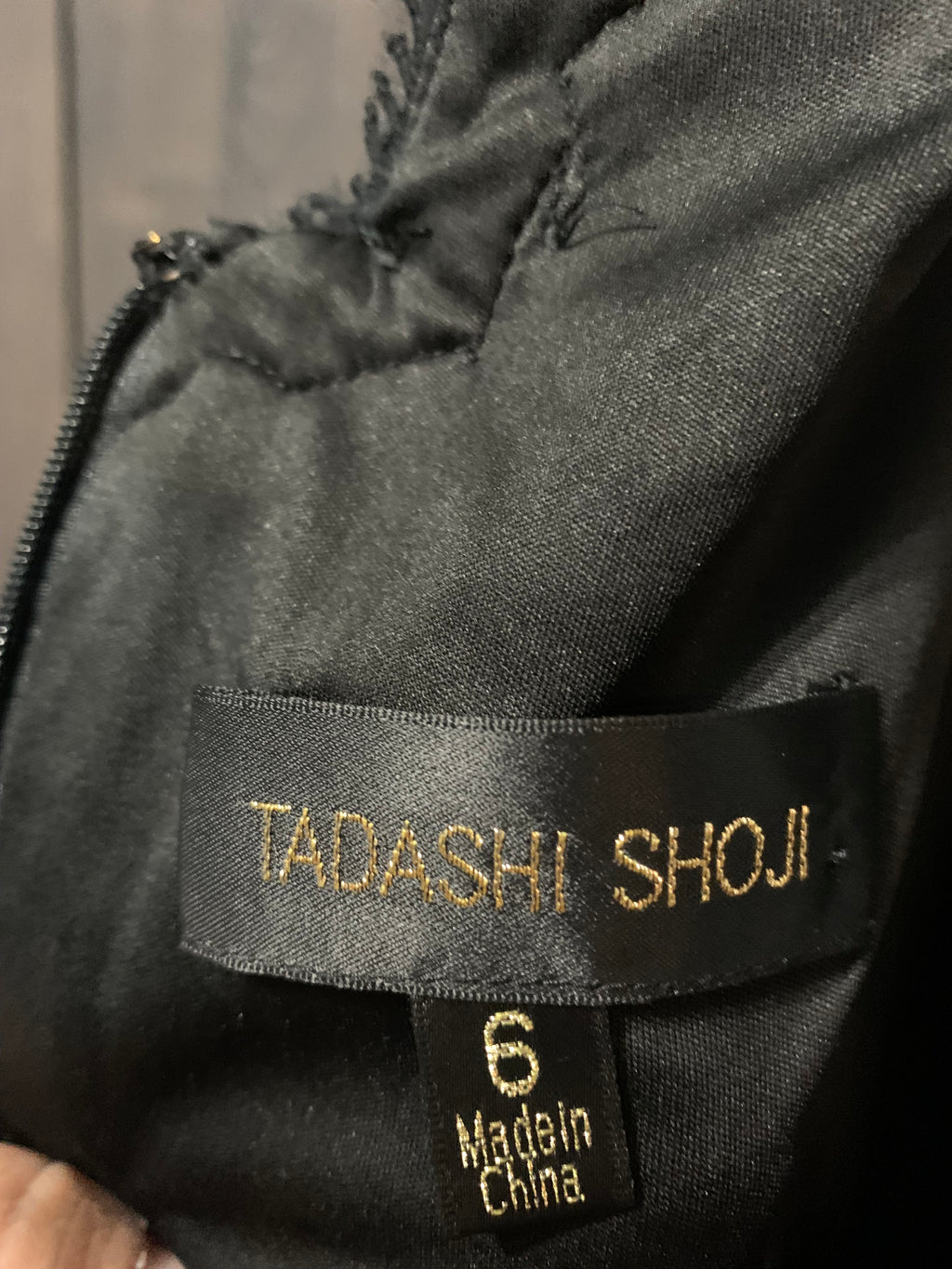 Tadashi Shoji Black Paillette Sequin Lace Sheath Dress Size 6 V-Neck Cocktail