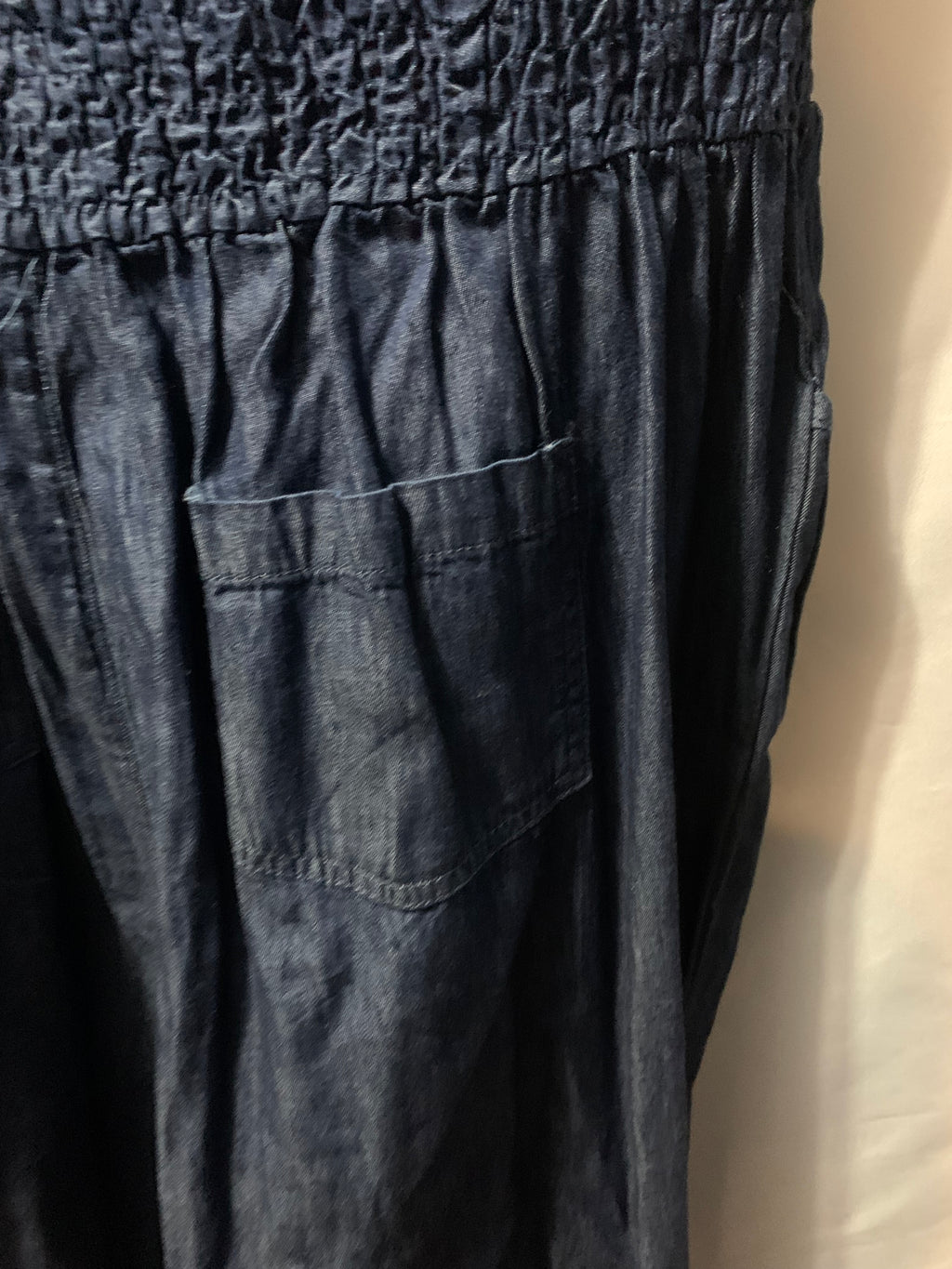 Love by Design/tagged as love by CHESLEY
Strapless Lightweight Denim / Chambray Jumpsuit  

 Size: Women's Plus Size 1x