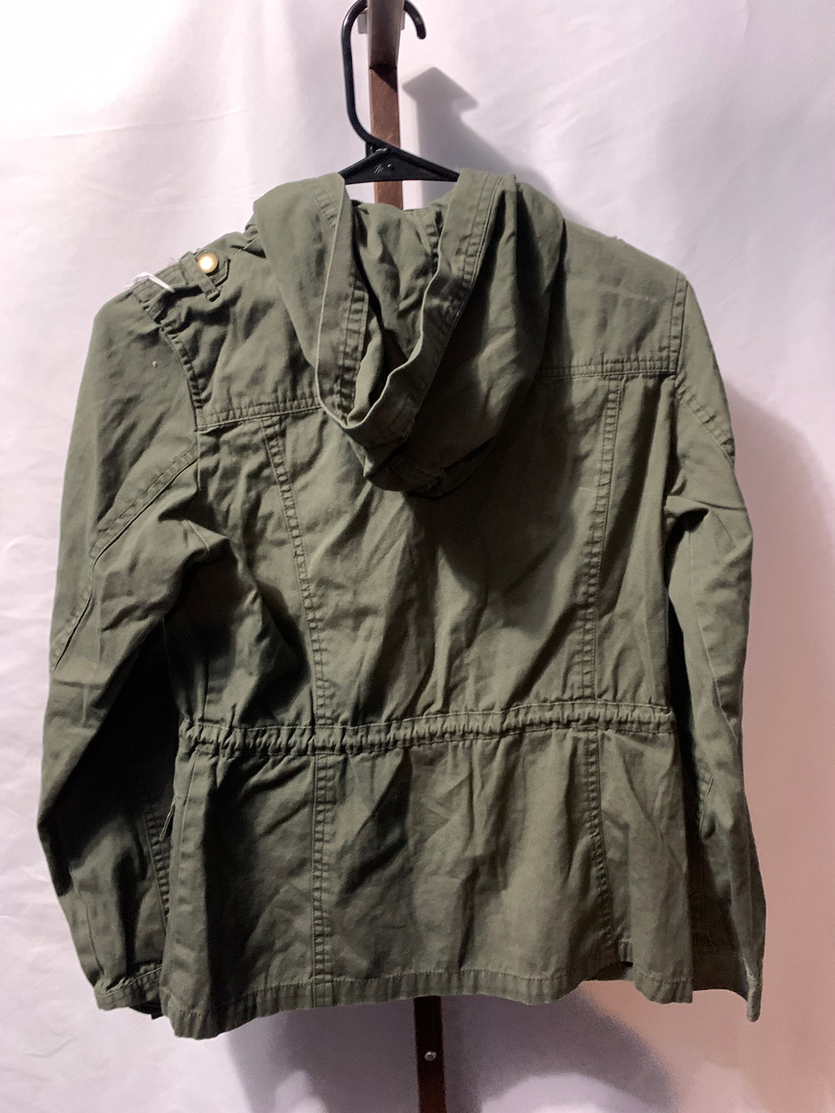 Chocolate USA olive green military jacket with adjustable waist and multiple pockets #military #utility