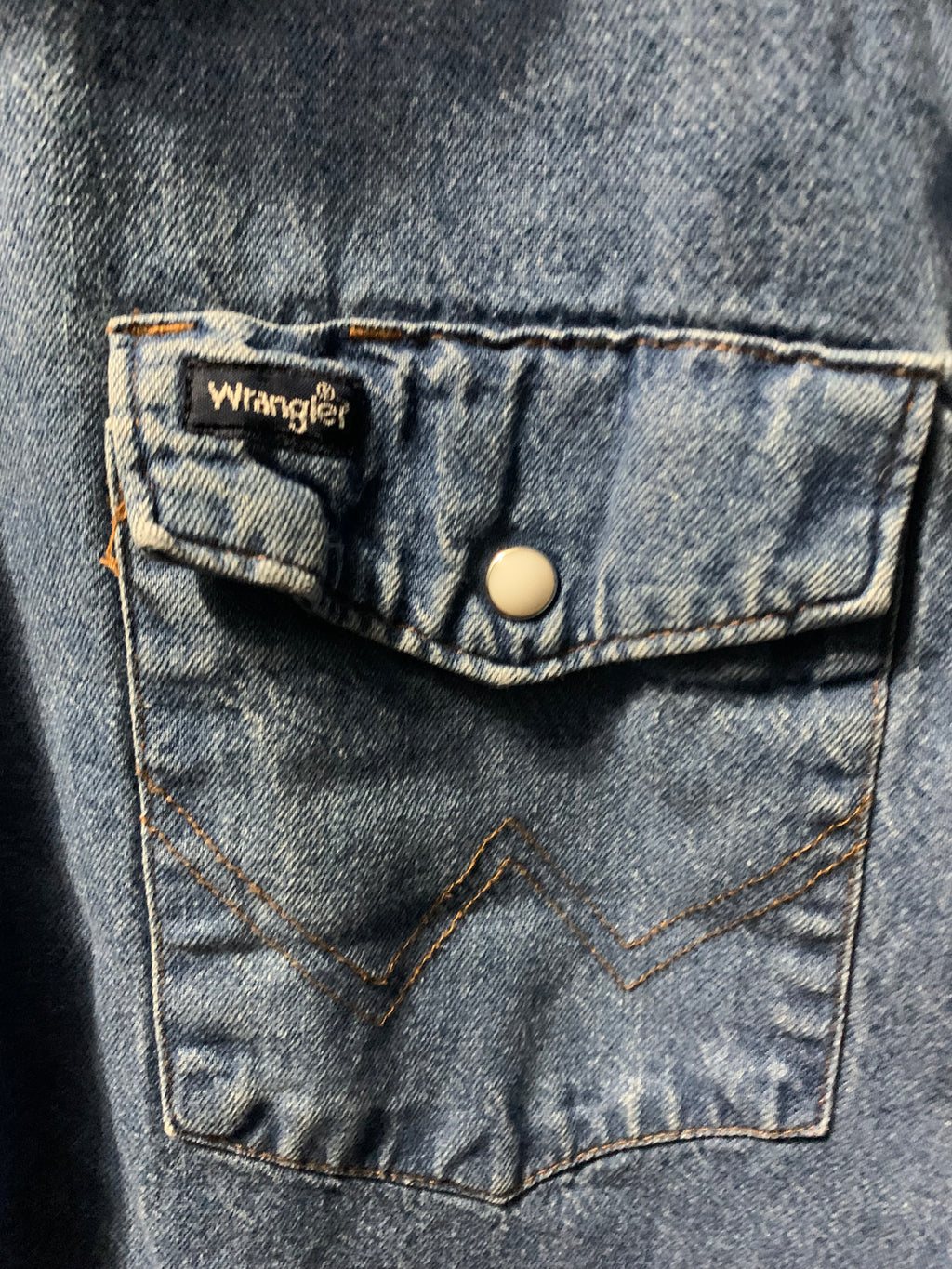Wrangler blue denim button-up shirt
