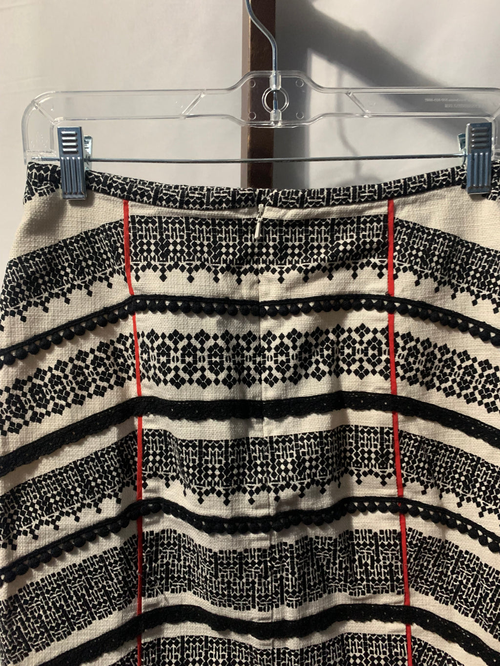 Tabitha Skirt Black and white geometric pattern with red vertical stripes.Cotton & acetate
#tabitha #geometric