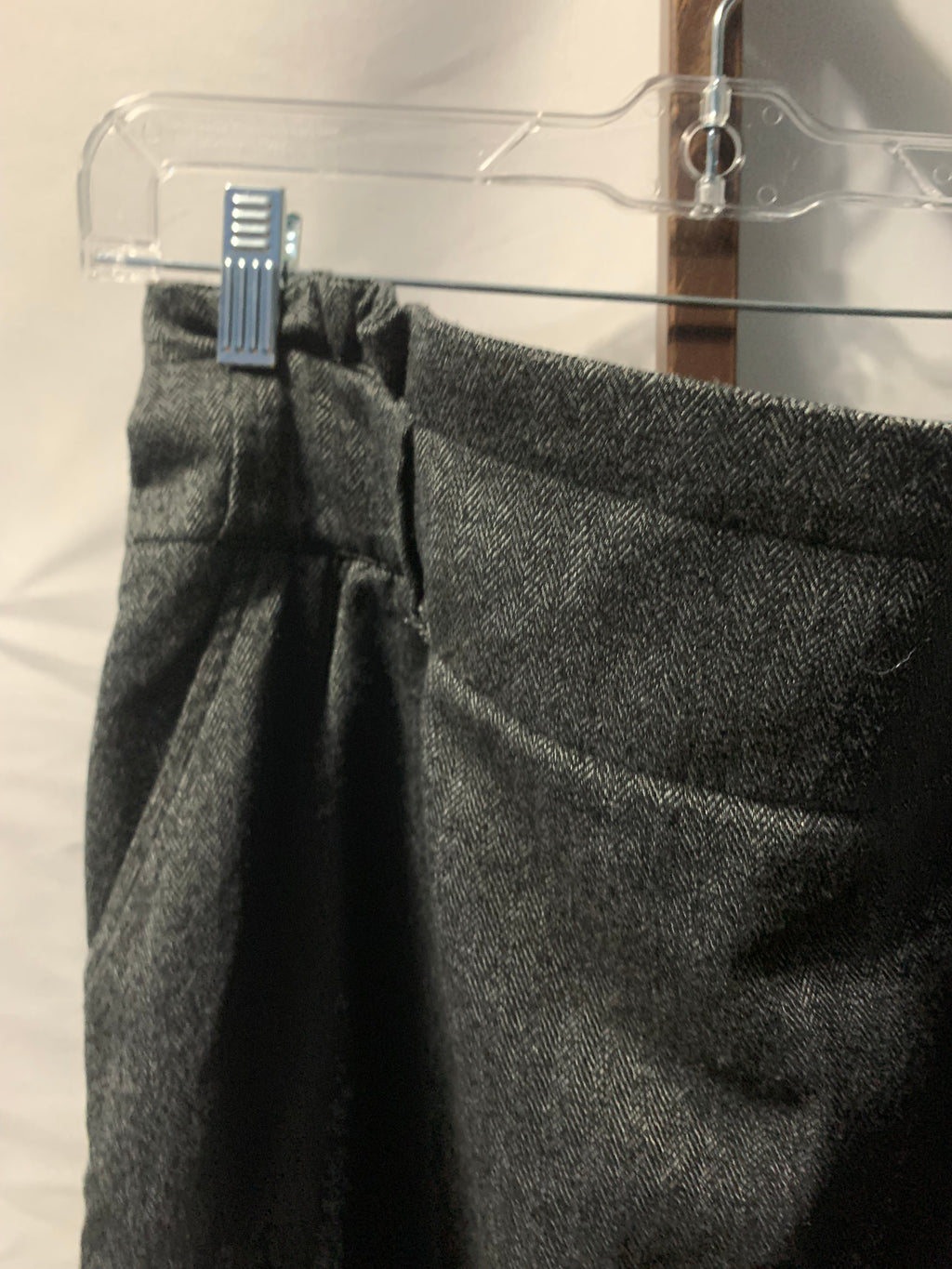 Worthington gray herringbone wool blend skirt with pockets Size 14