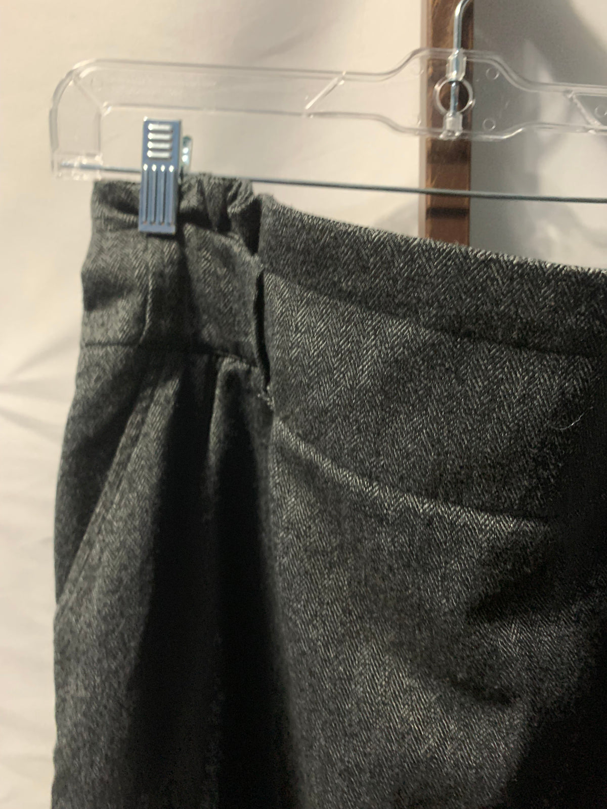 Worthington gray herringbone wool blend skirt with pockets Size 14