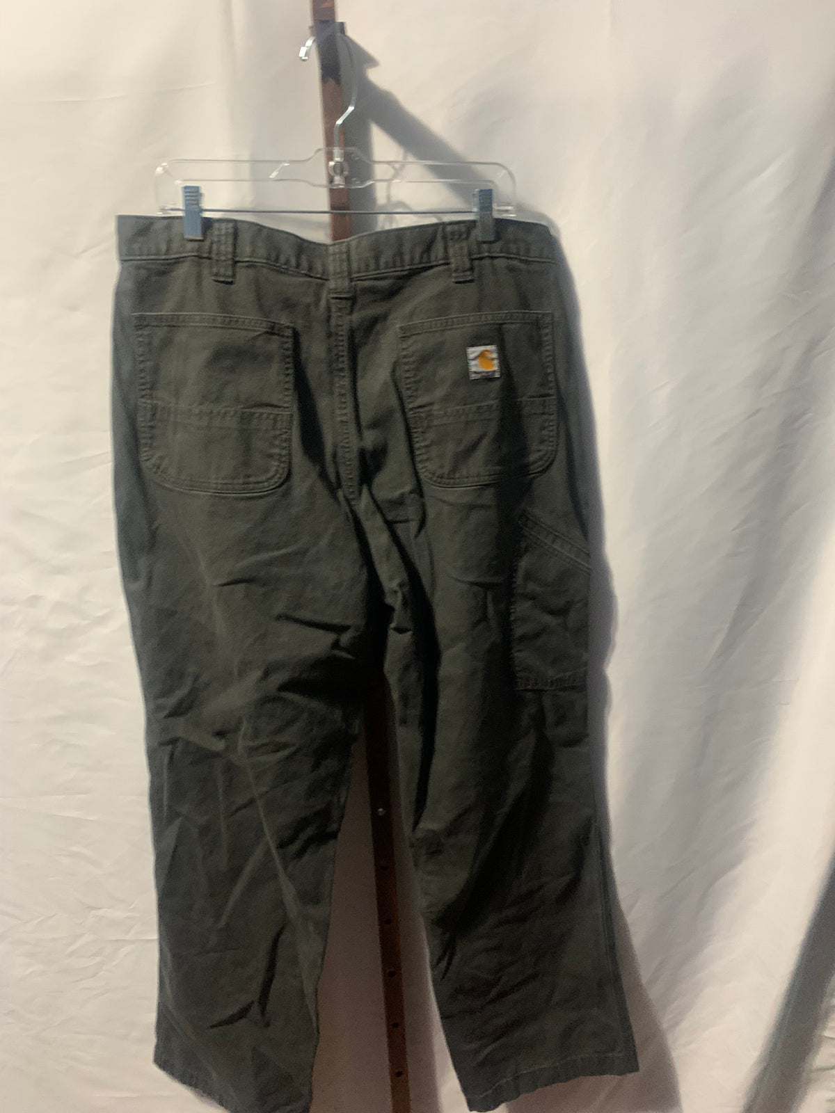 Carhartt Men's 38x32 Relaxed Fit Pants
Dark gray, relaxed fit, workwear, durable, straight leg, utility, rugged, casual, outdoor, durable fabric #workwear #utility