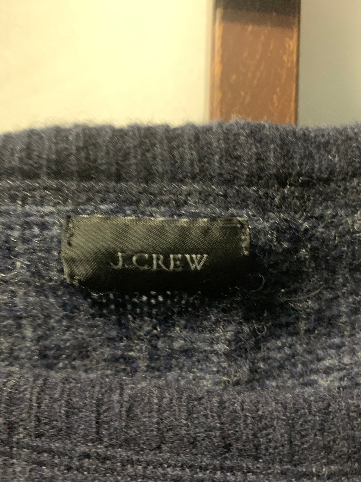 J.Crew navy blue sweater #jcrew #preppy